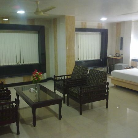 Hotel Arch Manor Deluxe Bhopal Bilik gambar