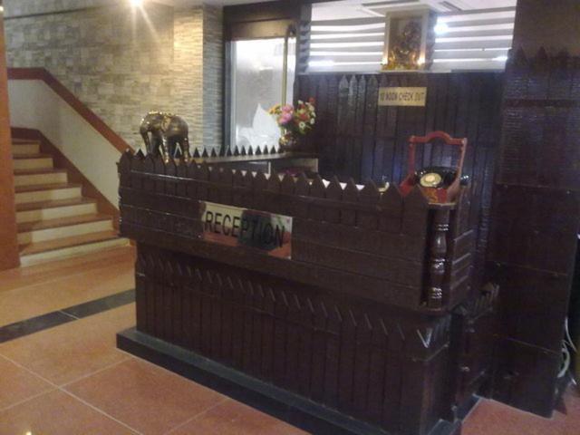 Hotel Arch Manor Deluxe Bhopal Dalaman gambar
